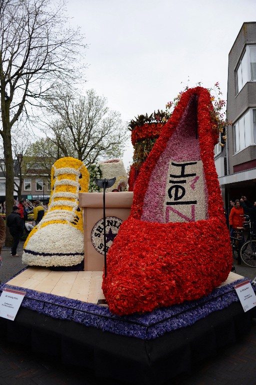 ../Images/Bloemencorso Noordwijkerhout 037.jpg